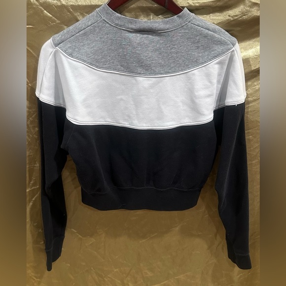 Nike crop sweatshirt - Picture 2 of 3